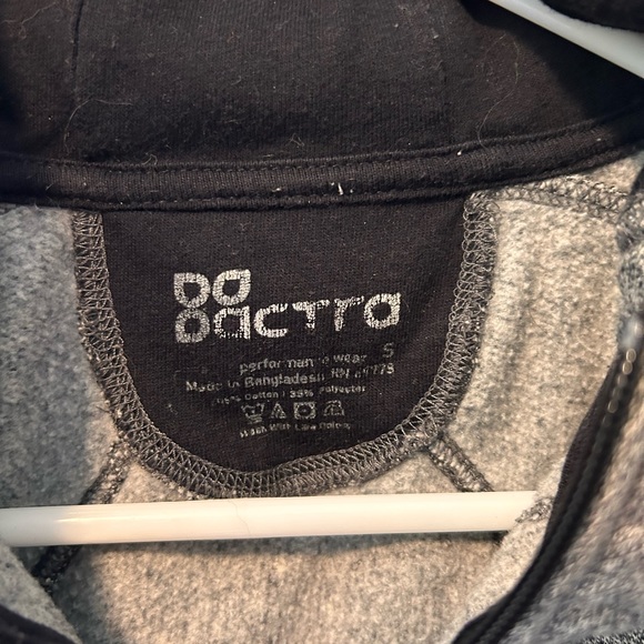 Athletic Jakcet - Picture 3 of 4